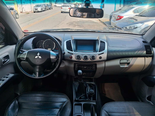 Mitsubishi L200 3.2 Triton Hpe Cab. Dupla 4x4 4p
