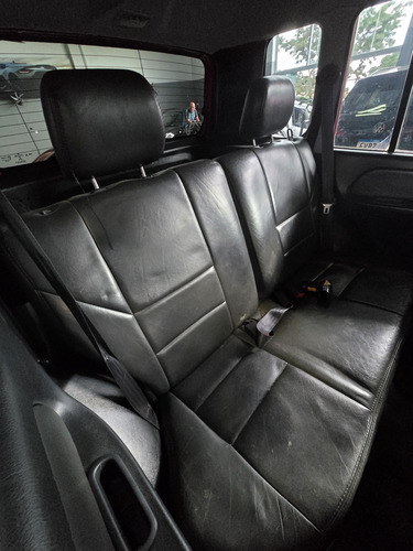 Mitsubishi Pajero TR4 2.0 4x2 Flex Aut. 5p