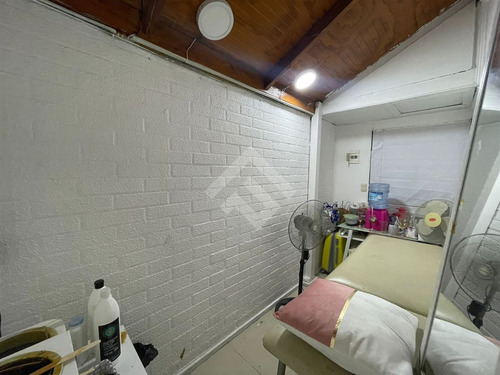 Casa En Venta Con Local Comercial, 3 Dorm. 2 Baños En Maipú