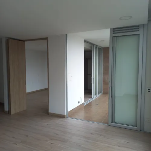 Arriendo Aptaestudio Ed Venetto Cel. 3134419337