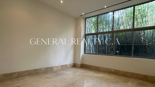 Casa En Alquiler 880 M2 Country Club