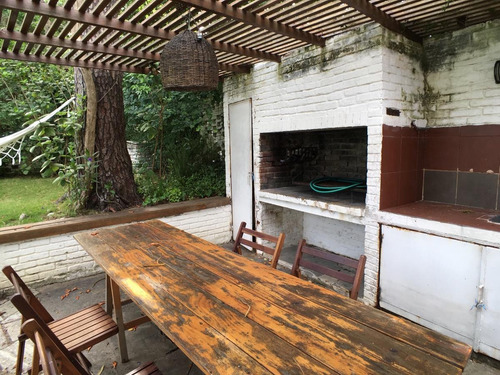 Casa Con Piscina A Dos Cuadras Del Mar Punta Del Este 1- Playa Mansa