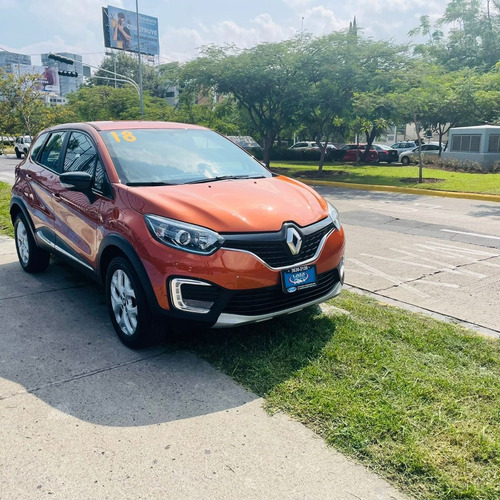 Imagen 3 de 15 de Renault Captur Intens Manual 2018