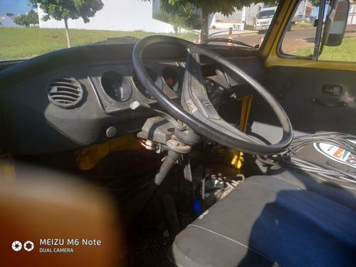 Vw/kombi Pick Up - 1992/1993 - Food Truck - Amarela