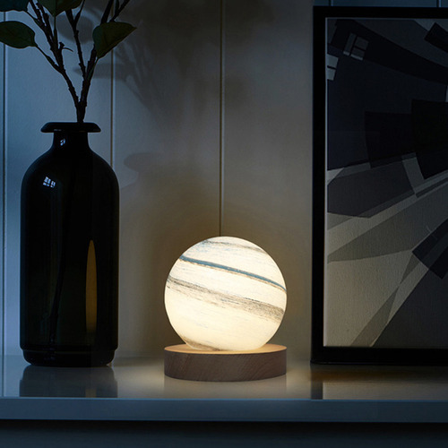 Lámpara De Mesita De Noche Recargable Por Usb Planet Night L