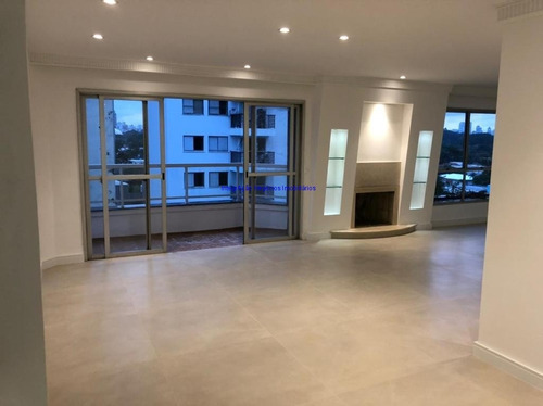 Imagem 5 de 30 de Apartamento 195m², 04 Dormitórios (sendo 02 Suítes), 03 Banheiros E 03 Vagas Na Garagem. Condomínio Com Portaria, Segurança 24hrs. Piscina, Salão - 21061612 - 69669524