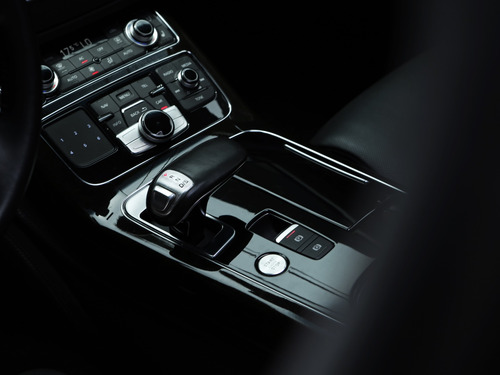 Audi A8 4.2 QUATTRO V8 40V GASOLINA 4P TIPTRONIC