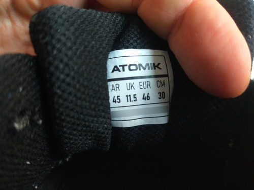 *** Atomik Legend Roby Gattiker - T45 - Casi Sin Uso *** (Usado)