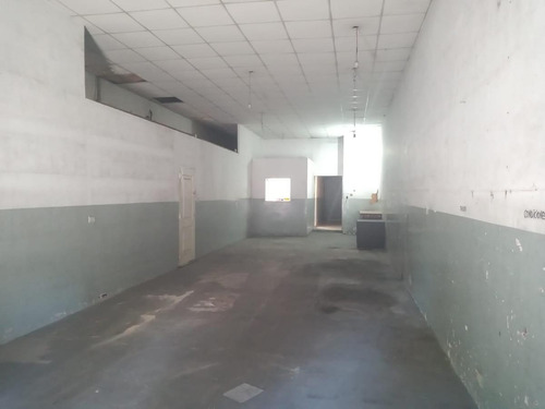Imagen 3 de 6 de Local 4x27m² - Ramos Mejía