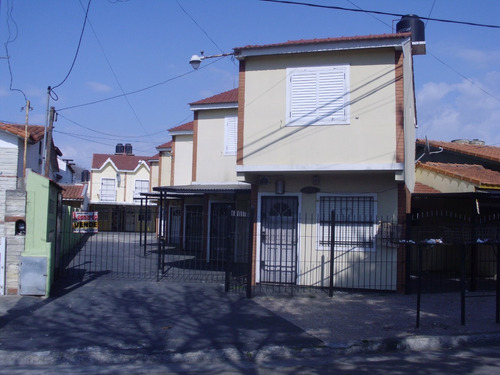 Venta. Retasado. Duplex 3 Ambientes A 4 Cuadras De La Peatonal