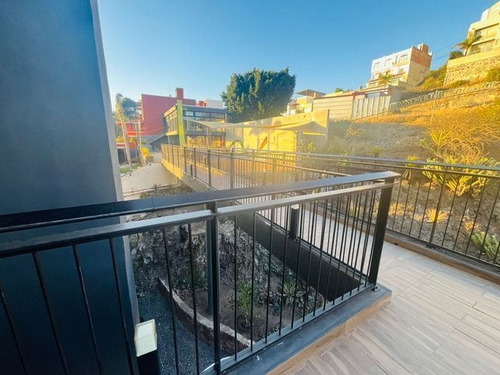 Se Vende Pent House En Loma Dorada De 491 M2, Único E Indescriptible.