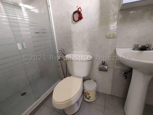 Imagen 21 de 30 de Apartamentos En Venta En Av Los Leones Barquisimeto, Lara 22-9974 Romer Gonzalez Profesional Inmobiliario Renta House