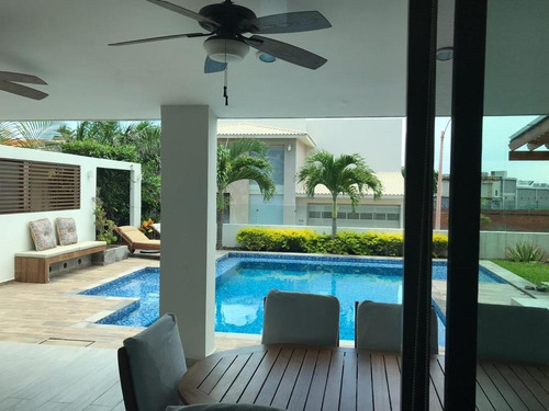 Imagen 17 de 27 de Fracc. Vista Bella, Hermosa Casa En Renta Amueblada Con Alberca Y 3 Recámaras