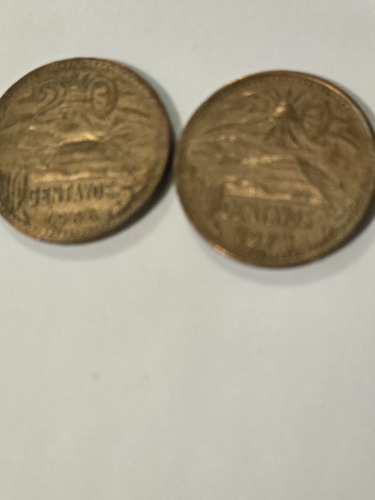 Monedas De 20 Centavos Mexicanos De La Pirámide