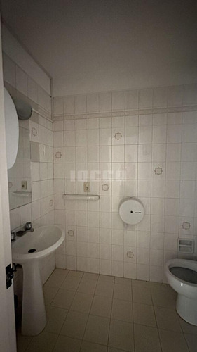Oficina En Venta En Torre El Gaucho