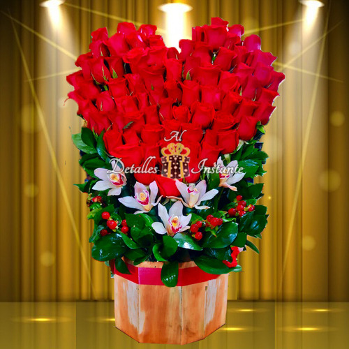 Arreglo Floral En Forma De Corazón Rojo Día De La Madre