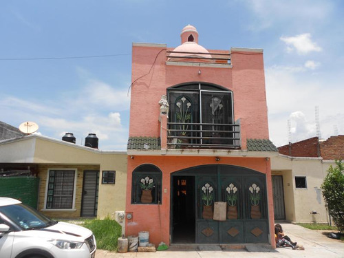 Casa Sola En Venta En La Hacienda, Morelia, Michoacán