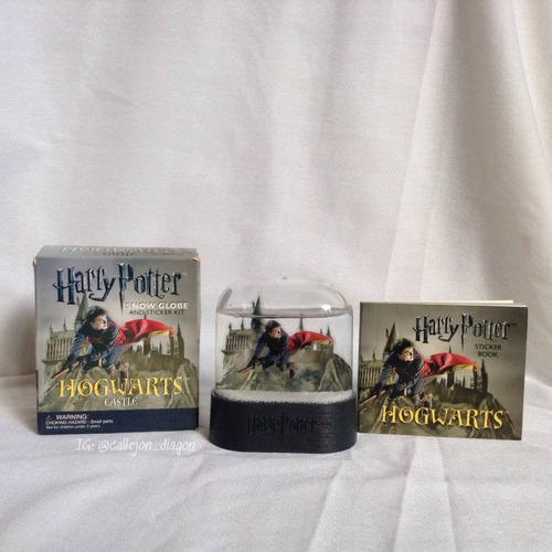 Harry Potter Snow Globe And Sticker Kit