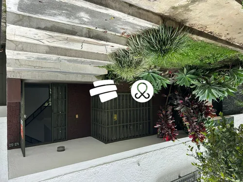 Casa En Venta En Conquistadores- Laureles