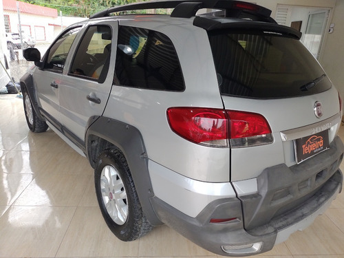 Imagem 6 de 15 de Fiat Palio Weekend Adventure