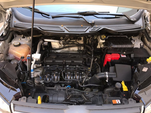 Ford Ecosport 1.6l Titanium 110cv 4x2 Mt 5 Puertas