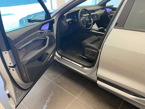 Audi E-tron Sportback Perfomace Black