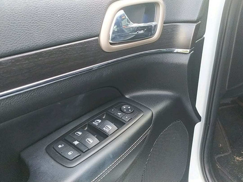 Imagem 14 de 14 de Jeep Grand Cherokee Laredo 3.6 V6