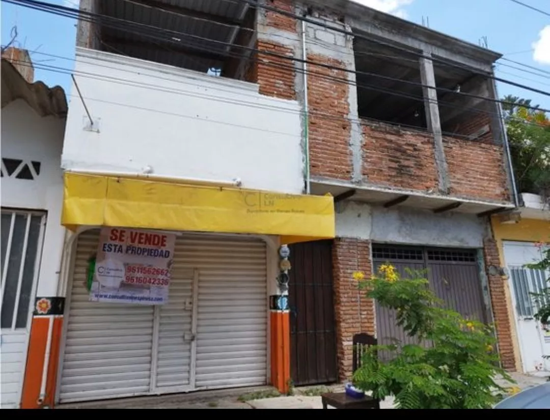 Casa Céntrica Con Local Comercial En Tuxtla