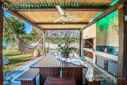 Venta Casa 3 Dormitorios Barrio Privado Parque Pinares, Punta Del Este