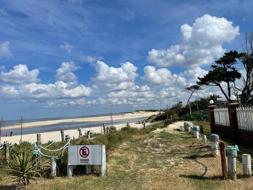 Imagen 17 de 23 de Casa En Alquiler Sobre La Playa Con Piscina Mínimo 2 Días