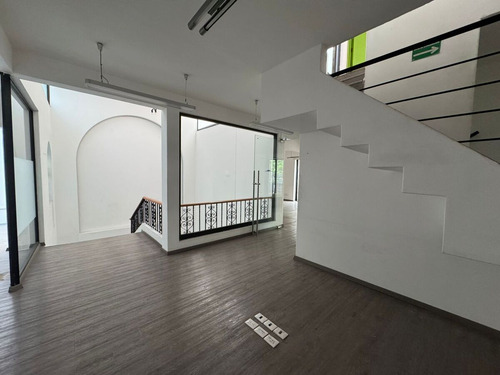 Casa Con Uso De Suelo En Renta En Polanco