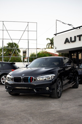 Imagen 2 de 12 de Bmw Serie 1 120i Sport Line At 2017