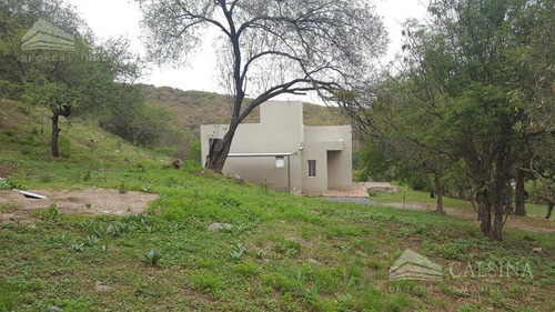 Imagen 2 de 27 de Terreno Y Casas - Unquillo