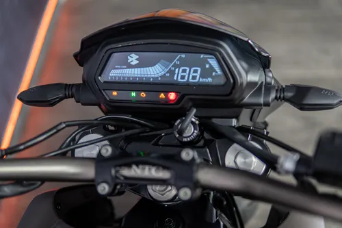 Bajaj Dominar 400 2022