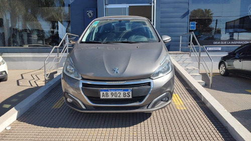 Peugeot 208 1.6 Allure