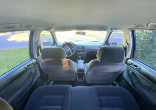 Volkswagen Golf 1.6 Comfortline 2004