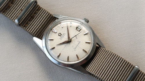 Reloj Omega Seamaster Crosshair Calibre 562 - 1960 - Detalle Beige Plateado Blanco (Usado)