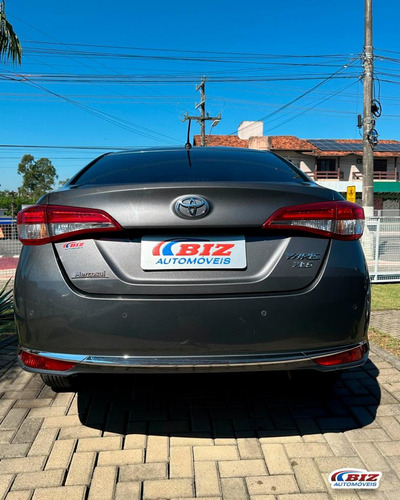 Toyota Yaris Sedán 1.5 Flex 16V Aut.