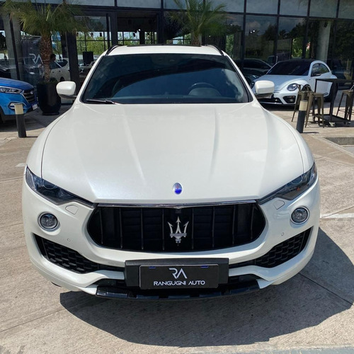 Imagen 2 de 24 de Maserati Levante 3.0 Biturbo Sq4 430cv