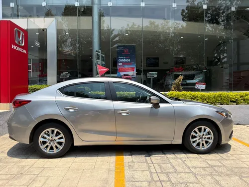 Mazda Mazda 3 2015