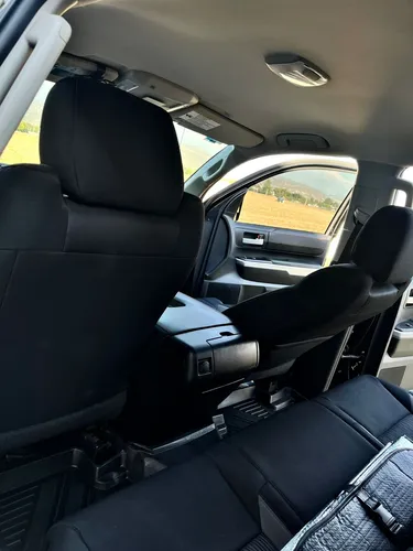 Toyota Tundra 5.7 Limited 4x4 At