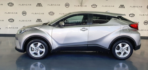 Imagen 9 de 15 de Toyota C-hr 2019 2.0 Base Cvt