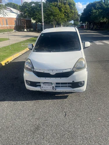 Daihatsu Mira 2016 Precio: 360,000 Contacto: 829-945-8161 U