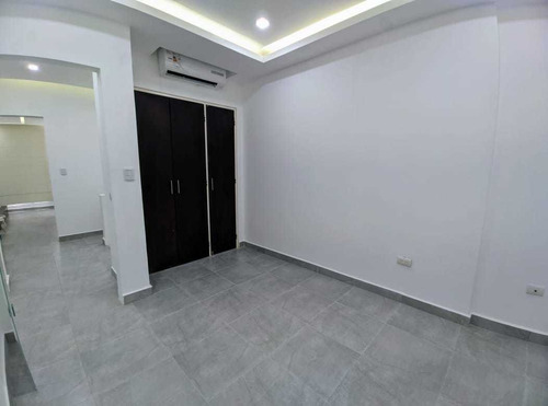 Imagen 19 de 20 de Mary Castro Vende Town House En Rincon Mañongo