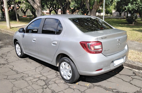 Renault Logan 1.6 Expression Hi-power 4p