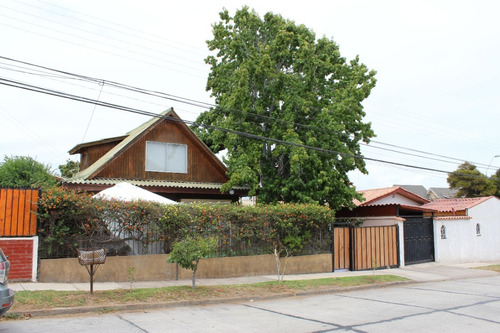 Vivienda Independiente Bien Ubicada Y Mantenida.