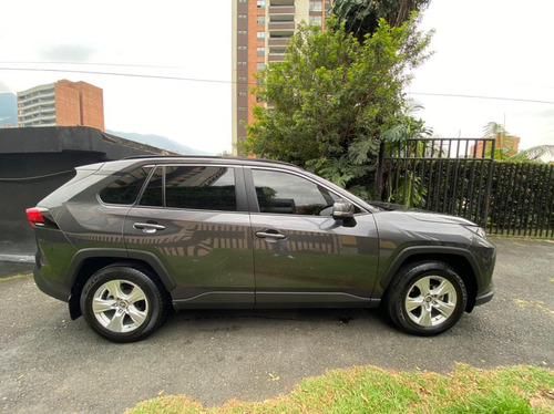 Toyota Rav 4 2.0 At 4x2 Como Nueva! Sin Pico Y Placa!