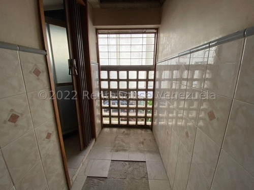 Imagen 14 de 15 de En Venta Apartamento Cumbres De Curumo Mls #22-19439