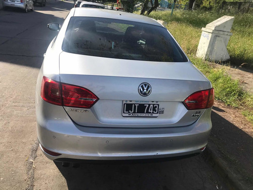 Volkswagen Vento 2.5 Luxury 170cv 2012