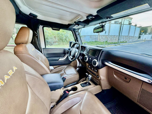Jeep Wrangler 3.6 3p Sahara V6 4x4 At